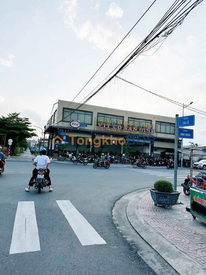 Nhà Phố Trung Tâm TP. Phú Mỹ - Kinh Doanh Sầm Uất, Giá 2.95 Tỷ