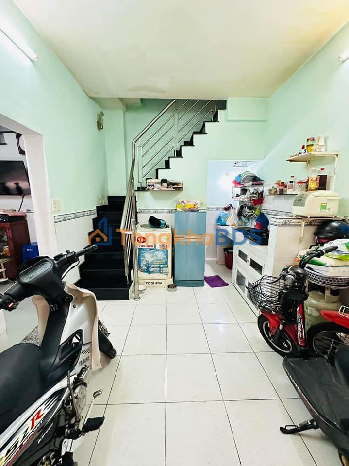 Nhà Trịnh Đình Trọng Tân Phú 15m² 1,85 tỷ - Sẵn sàng ở