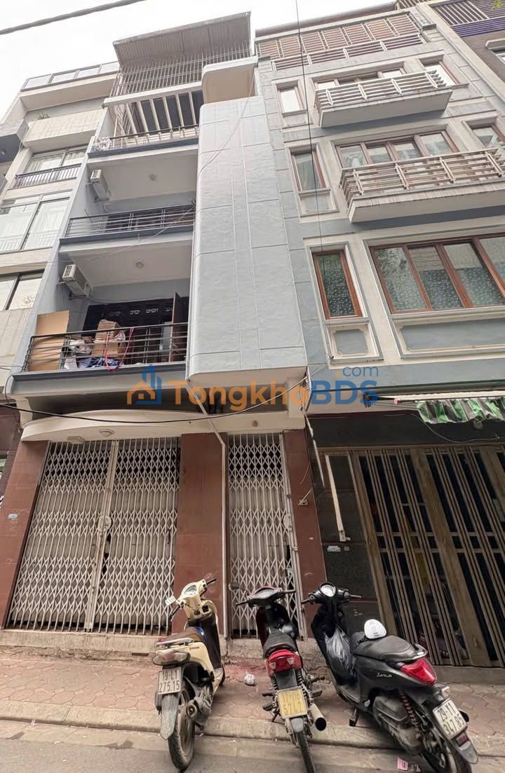 Nhà cho thuê Thái Hà 250m2 20 triệu - Ô tô vào tận nhà