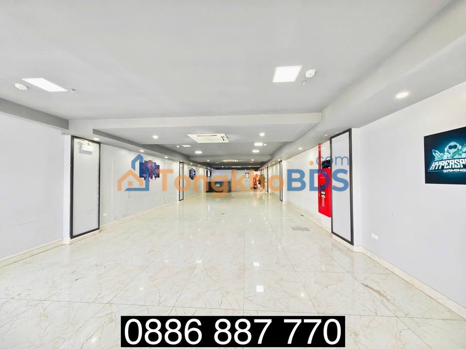 Văn phòng Hoàng Cầu 170m² 45 triệu - Vị trí trung tâm