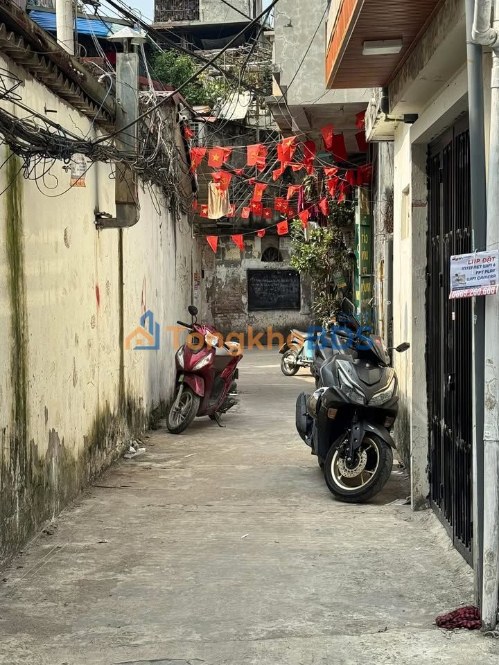 Nhà Nguyễn Đức Cảnh 30m² 6.2 tỷ Hoàng Mai - Ô tô vào tận nhà