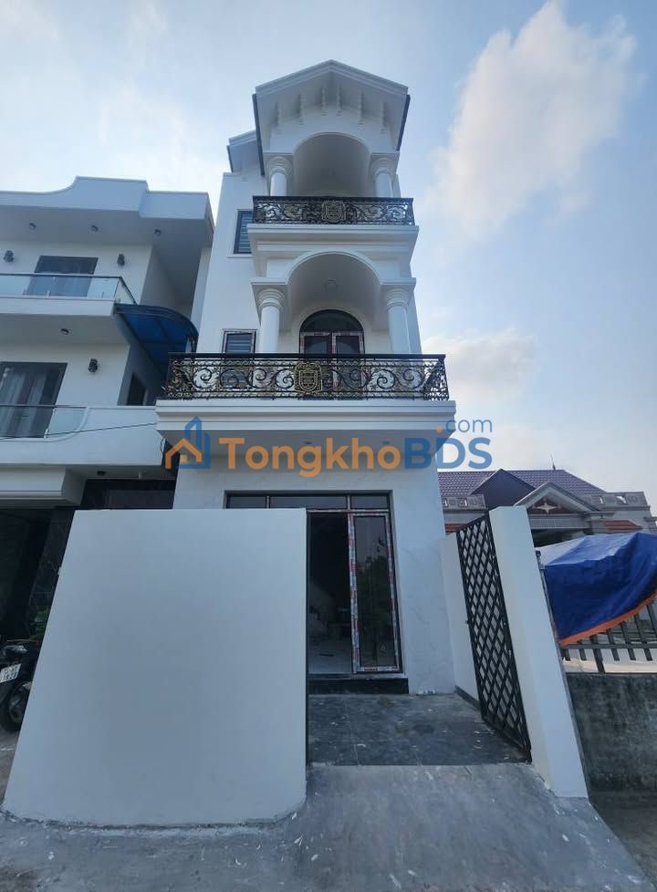 Nhà 3 Tầng Tân Cổ Điển 59m² - Lê Lợi, Hải Phòng - Giá 2.35 Tỷ