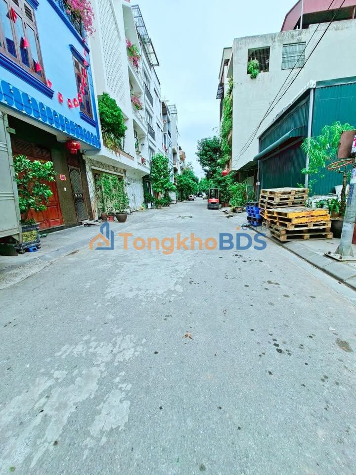 Đất nền Thượng Thanh 240m² 15 tỷ - Sổ đỏ chính chủ