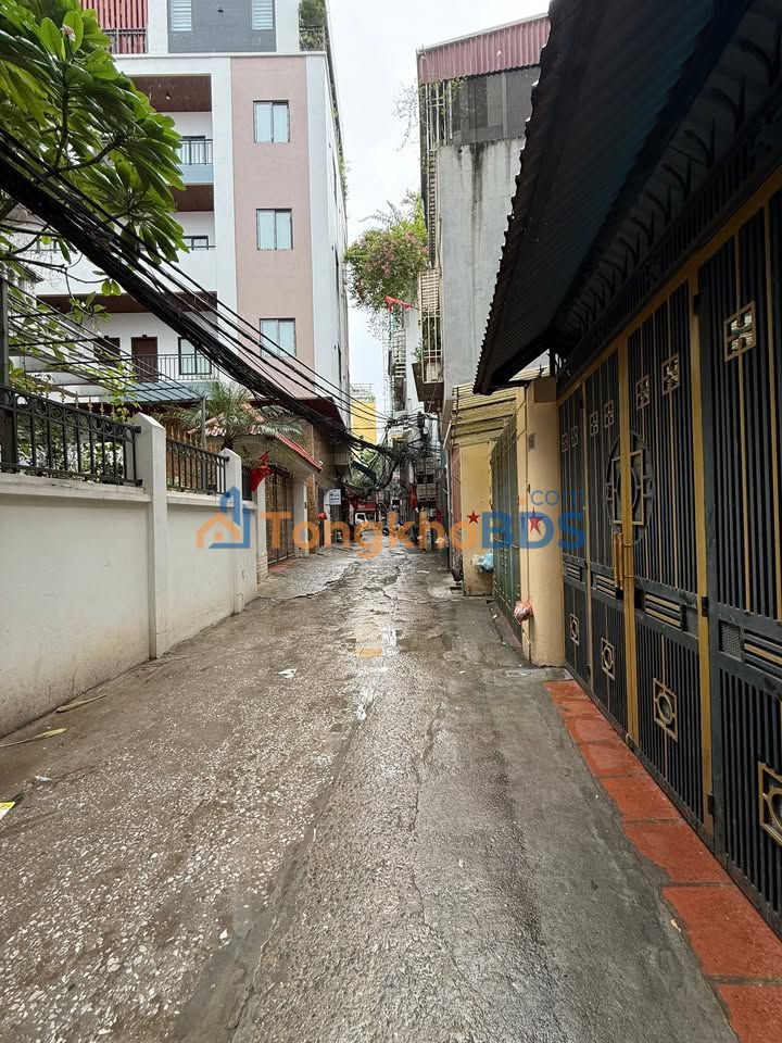 Nhà 5 Tầng Ngõ Ô Tô Trần Khát Chân 41m² - Sẵn Sàng Dọn Vào Ở Ngay!