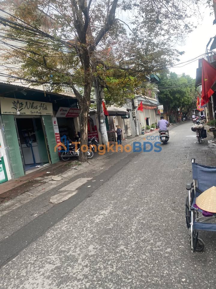 Bán đất Giang Biên Long Biên 30m² - Ô tô đỗ cửa, giá 3.15 tỷ
