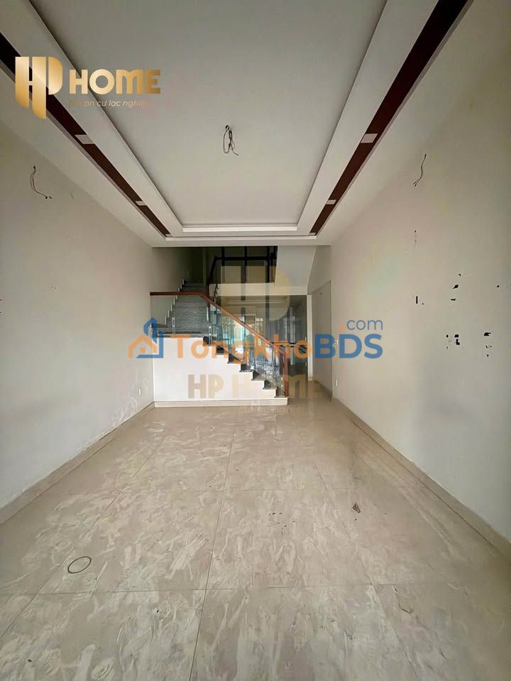 Cho thuê nhà mặt tiền đường Tuyến 2, Hải An, 63m² - Kinh doanh & Ở tốt