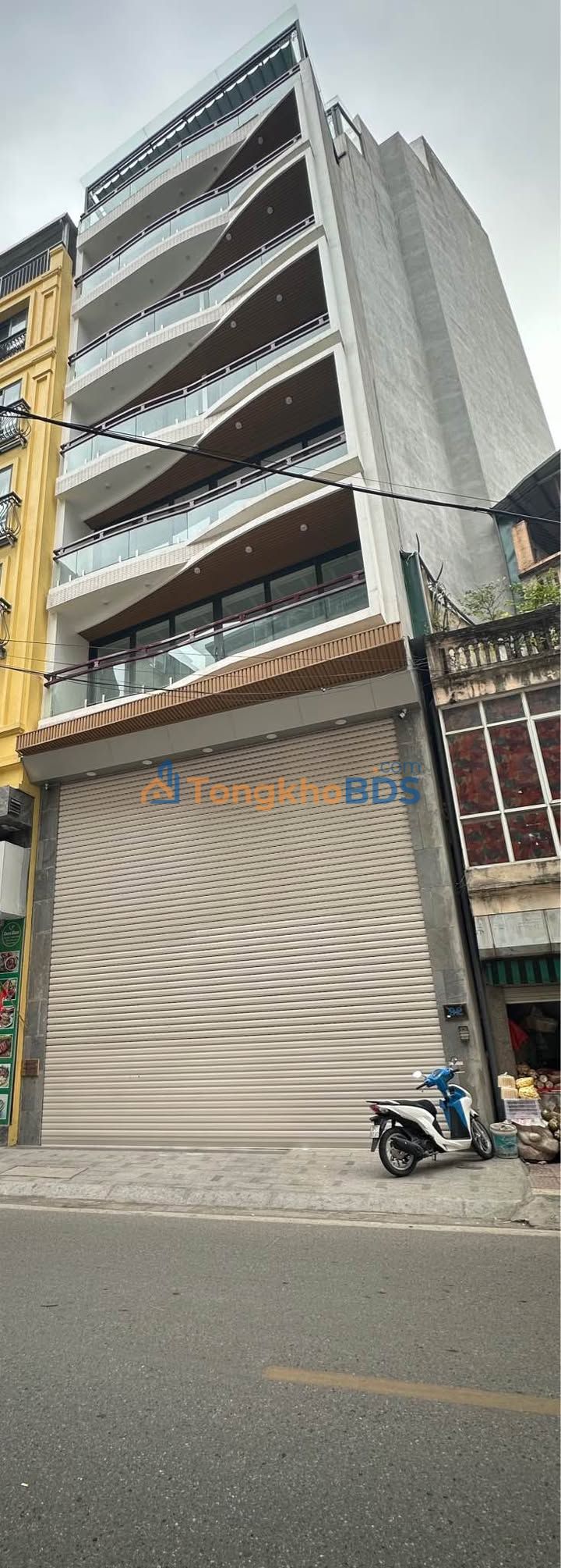 Mặt bằng Cát Linh Đống Đa 130m² 120 triệu – Mặt tiền kinh doanh