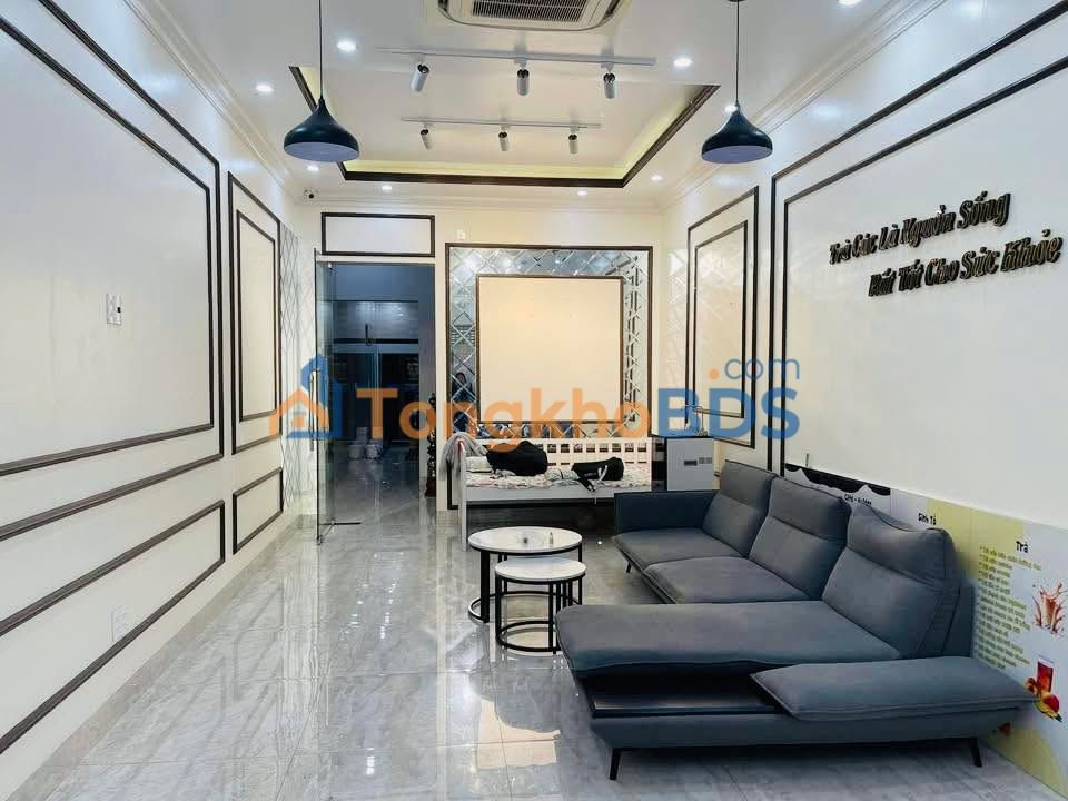 Nhà 4 tầng Trần Nguyên Hãn 79m2 12,5 tỷ - Ô tô vào tận nhà