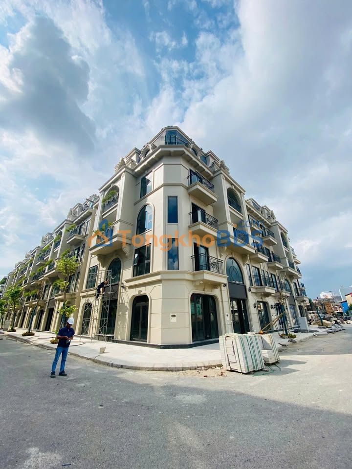 Shophouse Royal River City Ha Ly 69m² 13 tỷ - Mặt tiền kinh doanh
