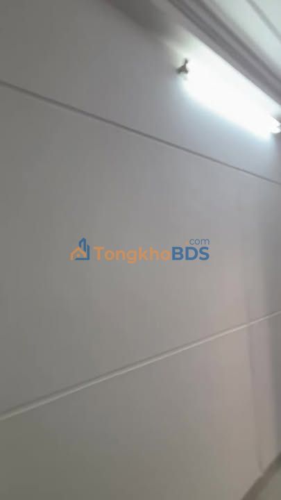 Nha nguyen can Pham Van Dong 42m2 15 trieu - Chinh chu