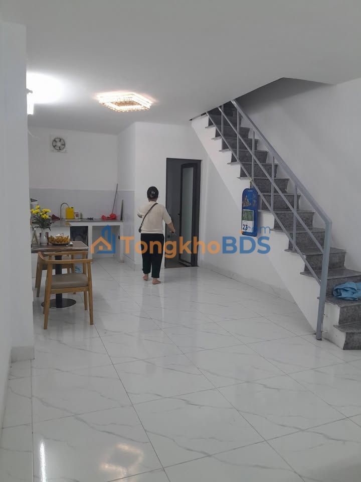 Nhà nguyên căn Bạch Đằng 34m² 9 triệu - Sẵn sàng ở ngay