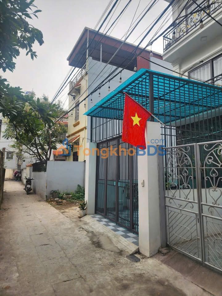 Nhà Liên Ninh Thanh Trì 70m² x 4T - 6.9 Tỷ - Ngõ Rộng Ô Tô Tránh