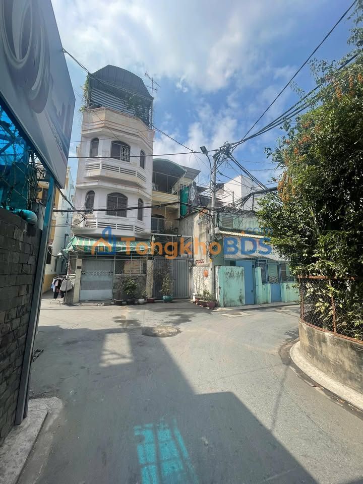 Nhà HXH Trần Bình Trọng Bình Thạnh 45m² 5.7 tỷ - Ô tô vào