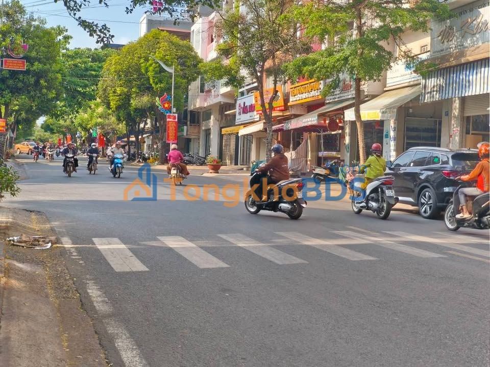 Đất Cù Chính Lan Đức Trọng 135m² 2 tỷ - Đường ô tô