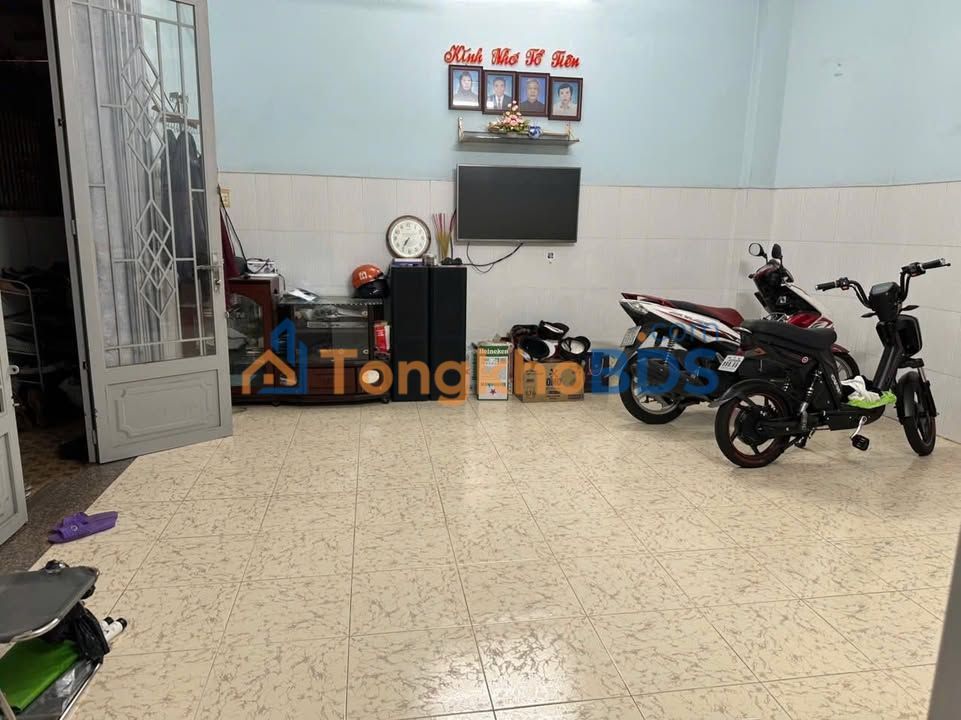 Nhà HXH Cô Giang, 61m², 4PN, 9 Tỷ - Kinh doanh hoặc ở!