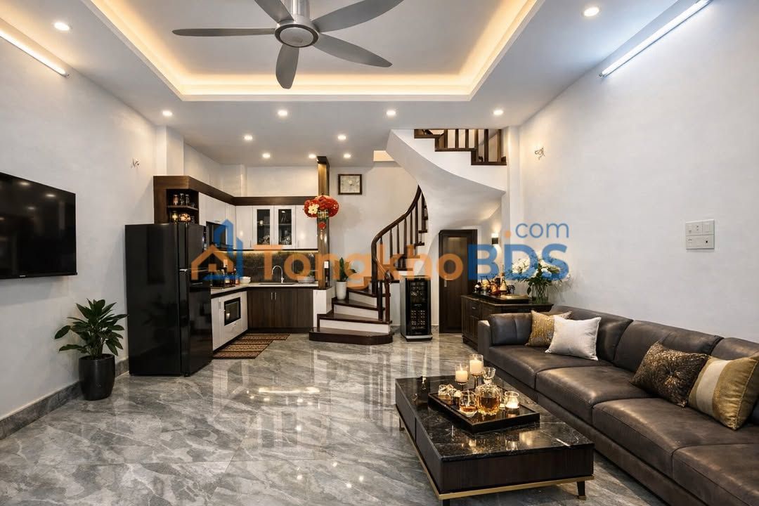 Nhà Phố Miếu Đầm 30m² - Sổ Đẹp, Giá 7.4 Tỷ, Gần Ô Tô Tránh