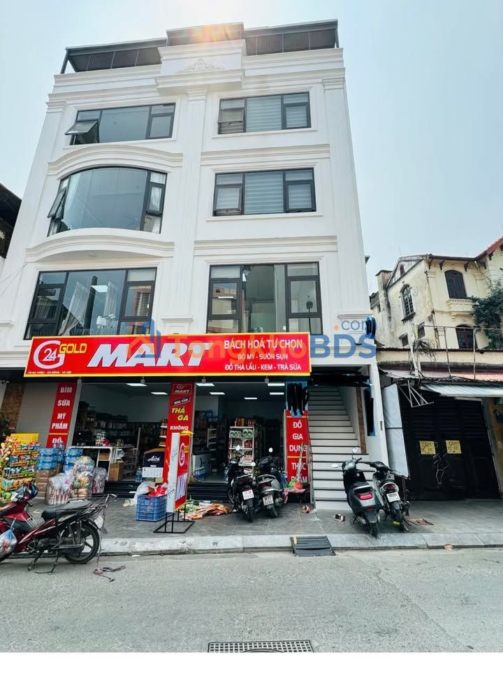 Van phong Pho Ba Trieu Ha Dong 90m2 15 trieu - View thoang
