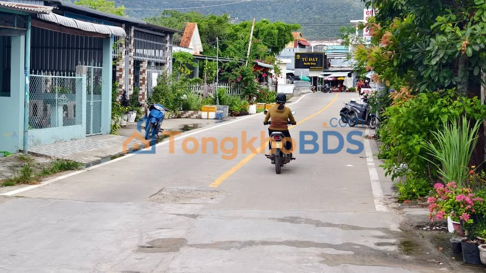 Đất nền Cửa Dương Phú Quốc 120m² 2 tỷ - Sổ đỏ chính chủ