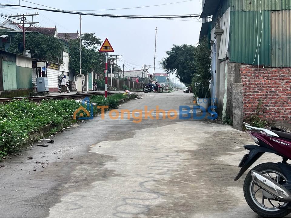 Đất nền Nguyễn Tiềm Vinh 83m² 3 tỷ - Đường to ô tô