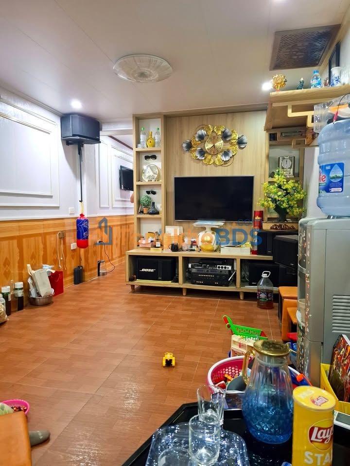 Nhà phố Nguyễn Khuyến, Văn Quán 50m² 17 tỷ - Ô tô vào nhà