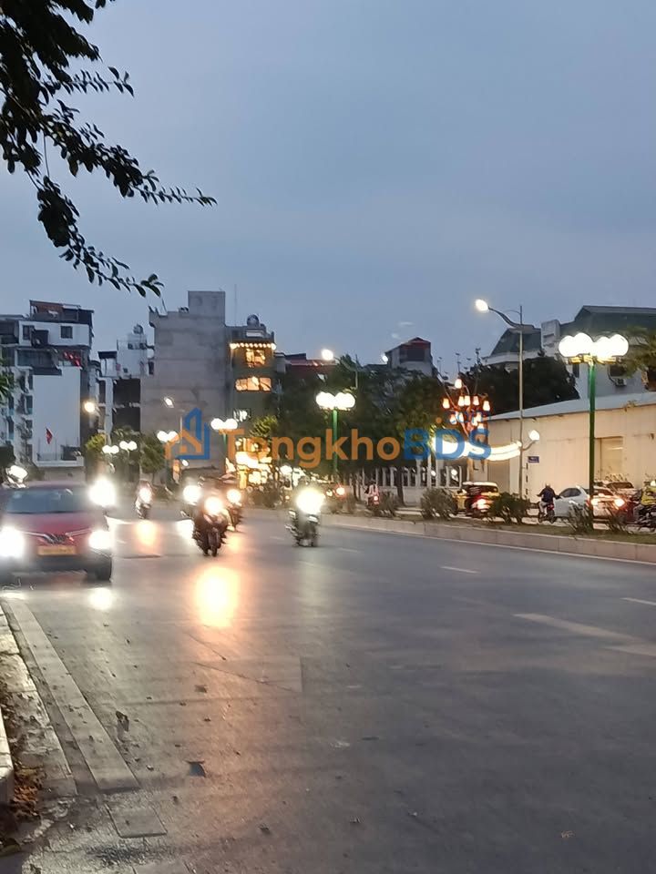 Nhà Ngọc Thụy Long Biên 38m² 14.7 tỷ - Ô tô vào tận nhà