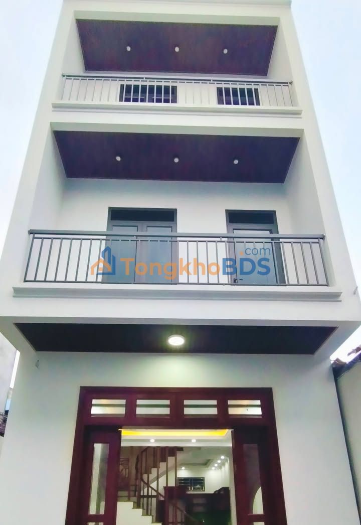 Nhà 3 tầng Ngõ Trần Huy Liệu 128m² 2.8 tỷ - Ô tô vào tận nhà