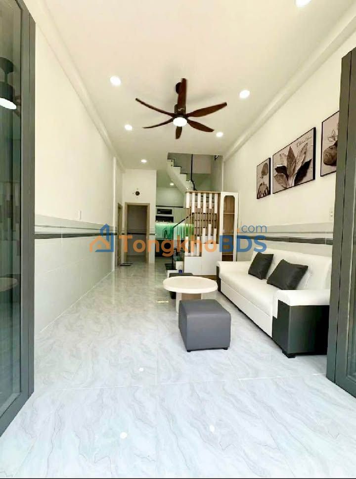 Nhà Góc 3 Mặt Tiền Hẻm 32m² Q6 - Sổ Hồng Riêng, Sẵn Sàng Vào Ở Ngay!