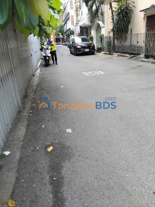 Nhà Mặt Tiền Hẻm 6m Quận 10 - Kế Vạn Hạnh Mall, 72m², 18.7 Tỷ