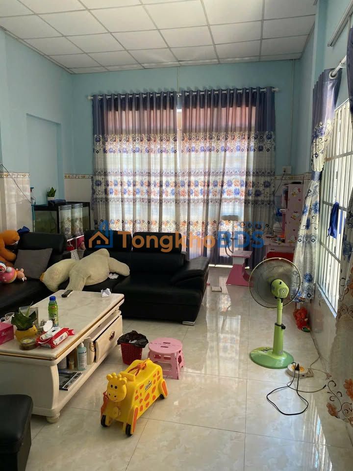 Nhà riêng Tân Quý Tây Bình Chánh 230m² 5,2 tỷ - Chính chủ bán gấp