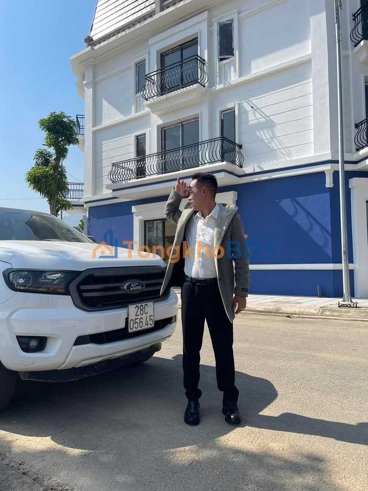 Nhà mặt phố Hòa Bình 180m² giá 6 tỷ - Mặt tiền kinh doanh