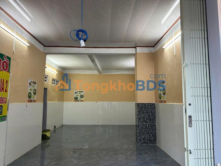 Nhà mặt tiền Nguyễn Huệ Quy Nhơn 28m² 6.5 triệu - Mặt tiền kinh doanh