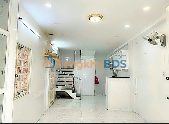 Nhà Hẻm Ba Gác Q11 - 30m², 2PN, 2.5 Tỷ - Sẵn Sàng Ở Ngay