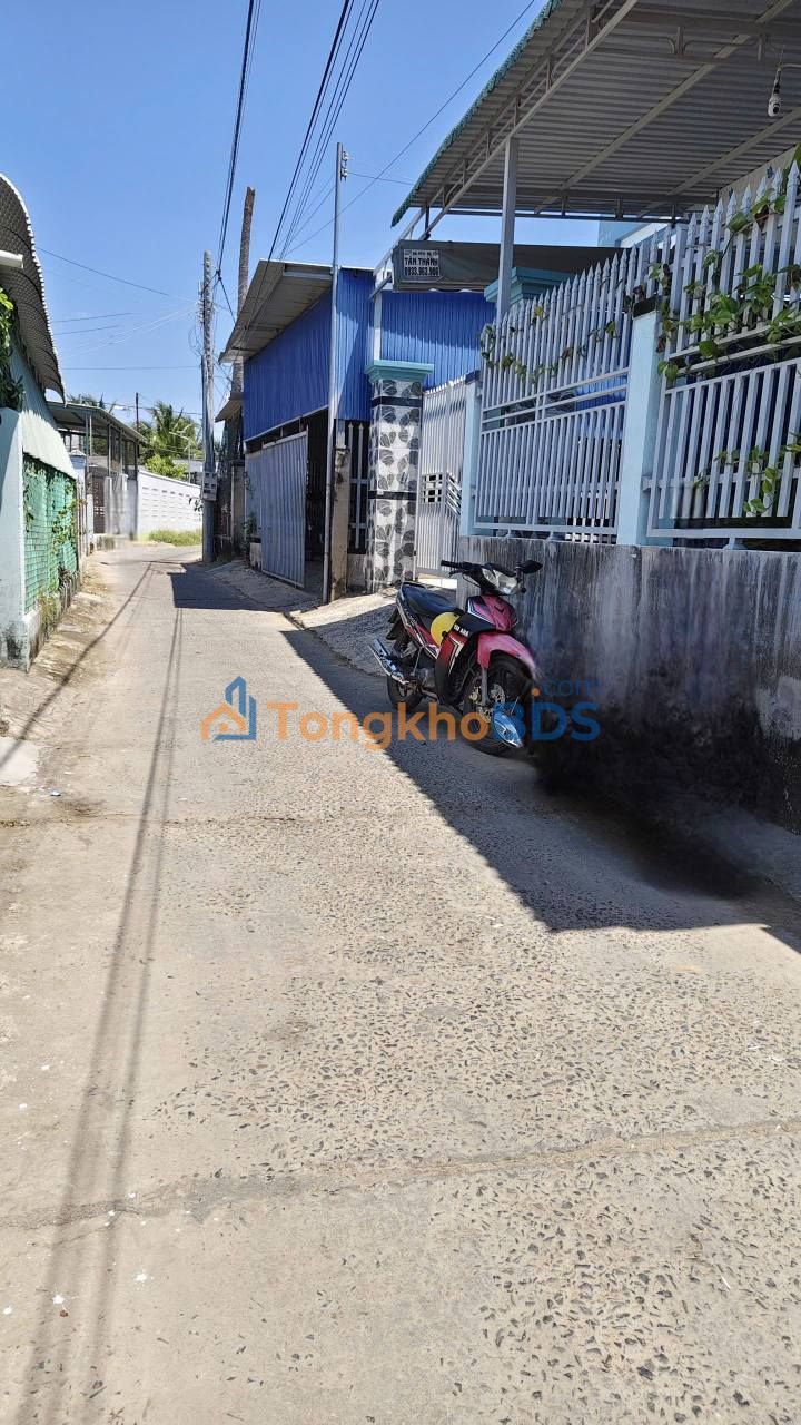 Nhà Sổ Hồng 144m² Gần Chợ Hàm Đức - Giá 770 Triệu