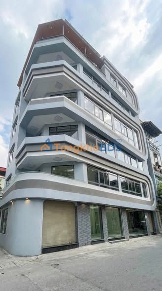 Cho thuê Siêu Tòa Nhà Mặt Tiền Ni Sư Huỳnh Liên, Tân Bình - 60m², 5 Tầng, Thang Máy Ý