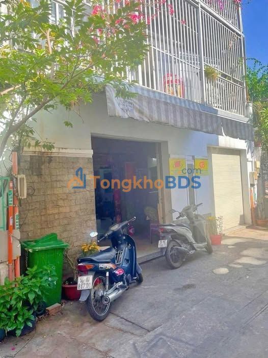 Nhà Mặt Tiền Kinh Doanh Đường Hòa Bình, Q11 - 68m², 9.9 Tỷ