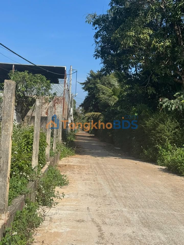 Nhà phố Ea H'Leo 5x20 giá 1,39 tỷ - Mặt tiền kinh doanh