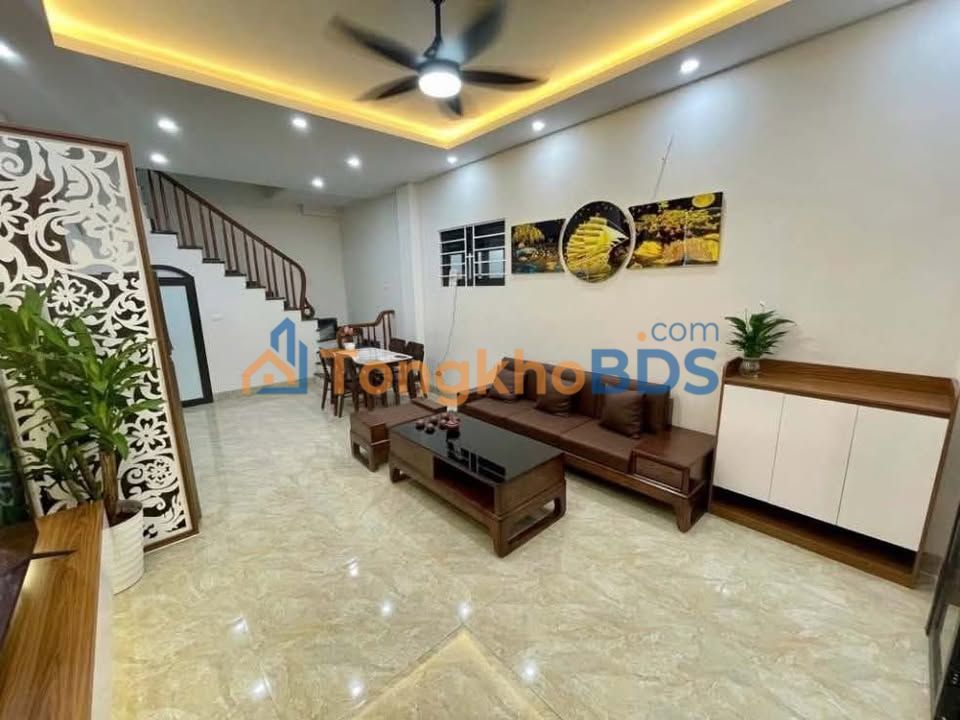 Nhà 3 Tầng Mỹ Hào 46m² - Gần Chợ, KCN - Giá Hơn Tỷ