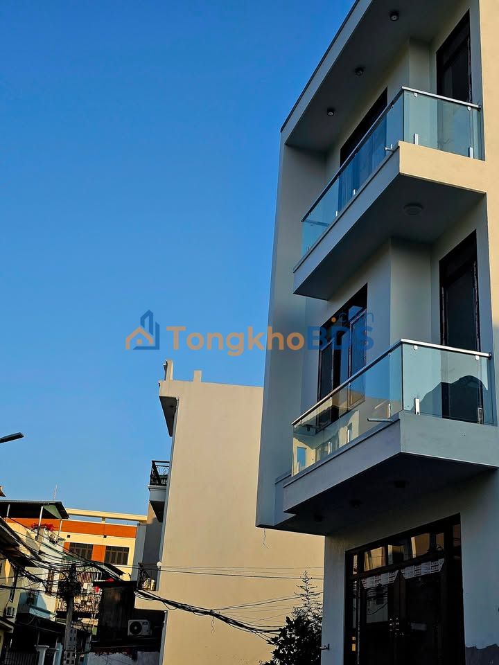 Bán nhà 3 tầng 65m² Hạ Long, 3.2 tỷ - Ô tô vào nhà, giáp Lideco