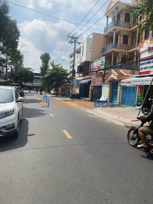 Nhà phố Phan Đình Phùng, Trà Vinh 135m² 5 tỷ - Mặt tiền kinh doanh