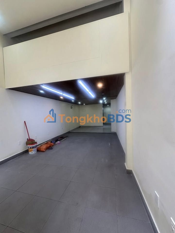 Nhà nguyên căn Ngô Quyền P6 Đà Lạt 80m² 13 triệu - KD mặt tiền