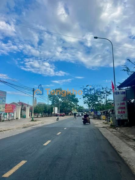 Nhà mặt tiền DT707 Hàm Mỹ 13 triệu - Sẵn sàng ở ngay