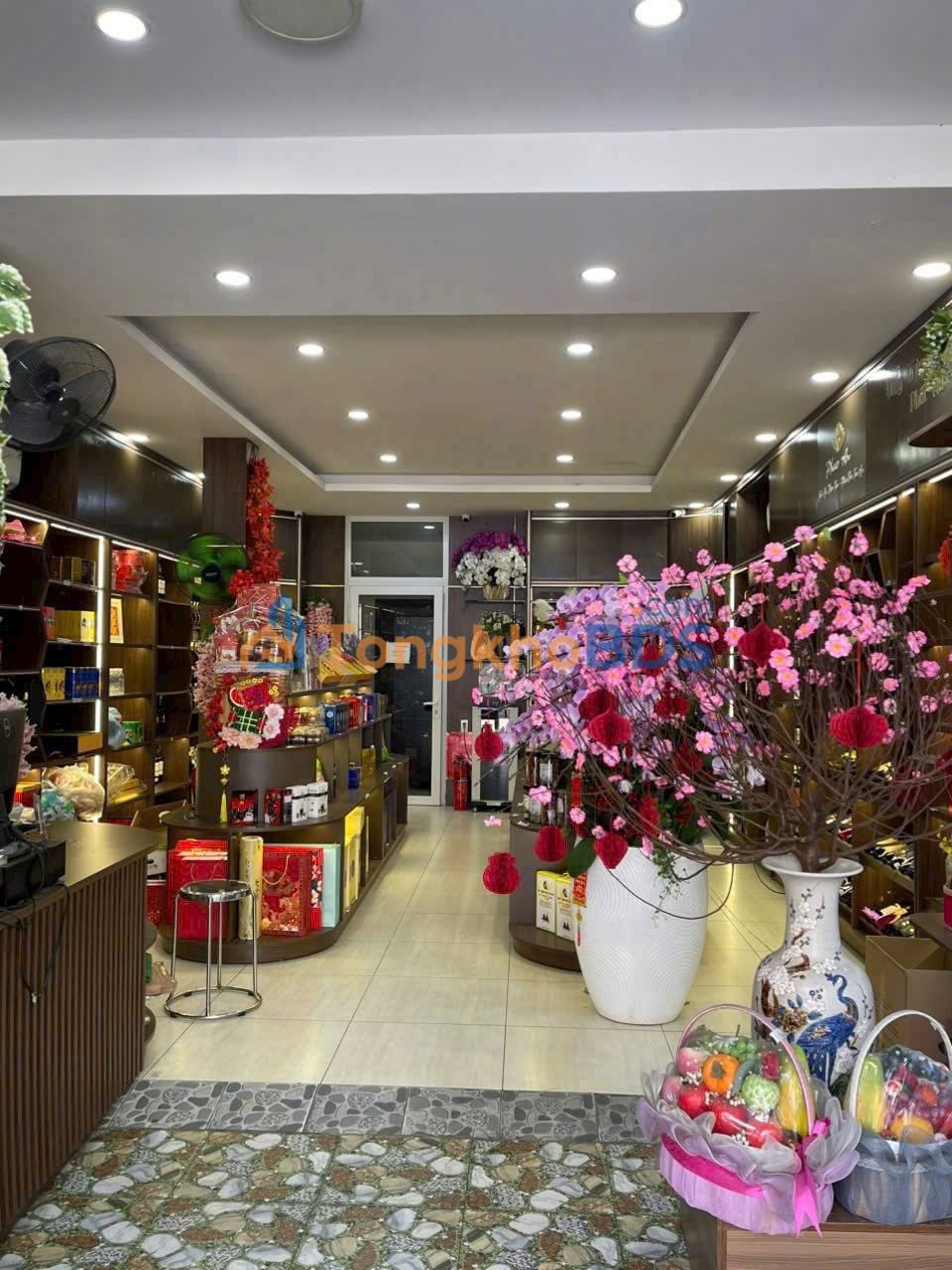 Nhà mặt tiền Cửu Long Tân Bình 90m2 giá 28 tỷ - Ô tô vào tận nhà