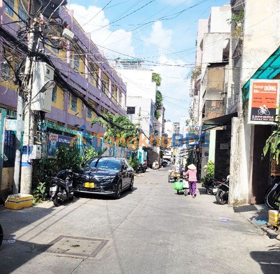 Nhà Lạc Long Quân Phường 11 73m² 7.8 tỷ - Ô tô vào tận nhà