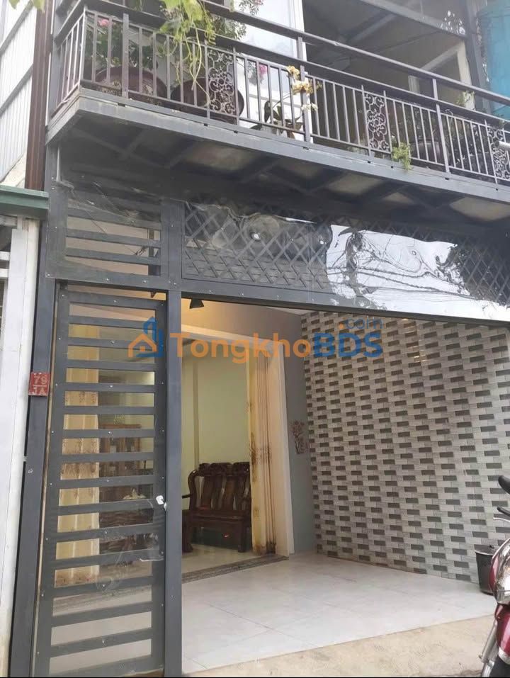 Bán Gấp Nhà SRXD Hùng Vương, Đà Lạt - 90m² 4PN, Sổ Riêng, Giá 5.9 Tỷ