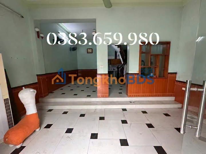 Nhà 2 Tầng Mặt Tiền Trần Nguyên Hãn, Bắc Giang - 4.5 Triệu/Tháng