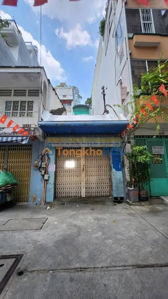 Nhà Cho Thuê Mặt Tiền Kinh Doanh Quận 5 - 68m² Giá 12 Triệu/Tháng