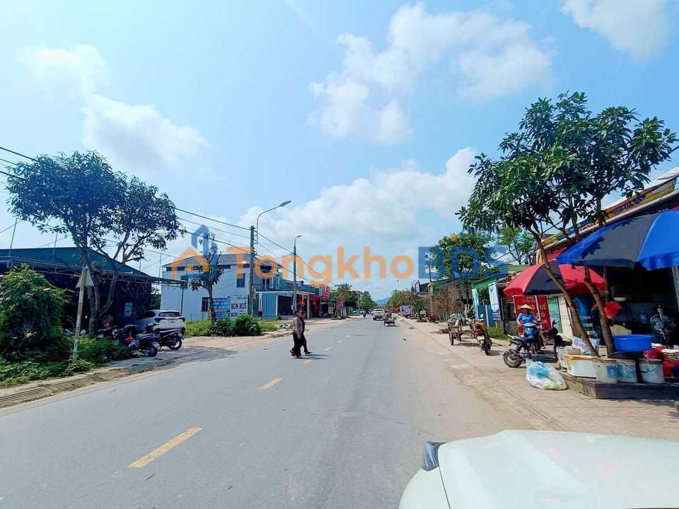 Đất nền mặt tiền Nguyễn Xí, Hà Tĩnh 200m² - Kinh doanh sầm uất, giá 7 tỷ