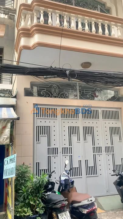 Nhà 5 Tầng Hẻm 8m Hoàng Văn Thụ, Tân Bình - 71m² Giá Tốt