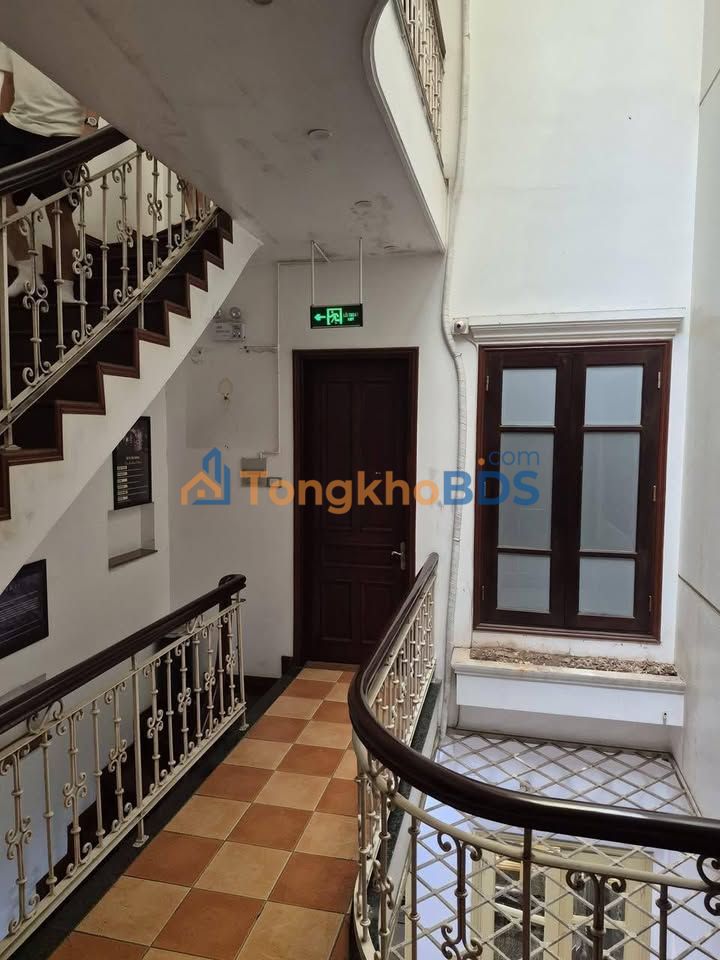 Nhà Phố Thi Sách 81m² 4 Tầng - Ô tô Đỗ Cửa, Sổ Đỏ Chính Chủ