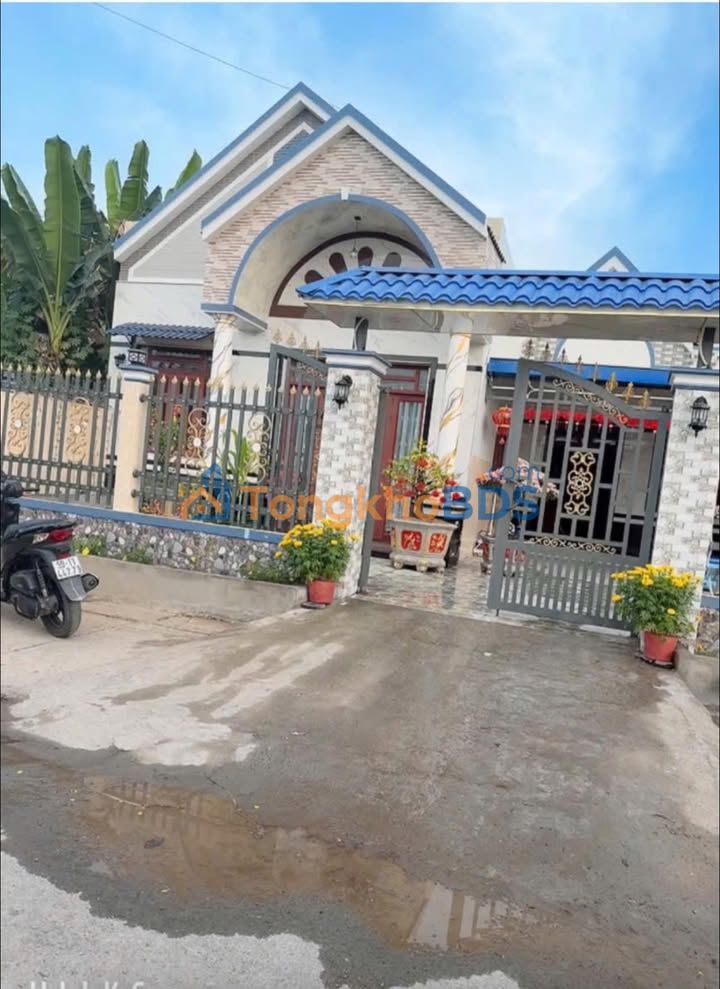 Townhouse Tân Bình Vĩnh Long 240m² 2.4 tỷ - Chính chủ bán